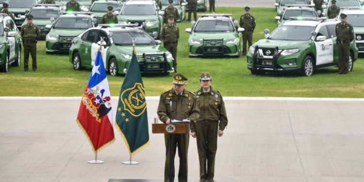 Gobierno entrega 236 vehículos nuevos a Carabineros y 450 más vienen en