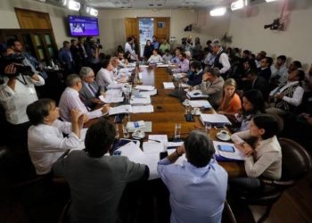 Comisión aprobó nuevo intento por incluir paridad e independientes en proceso constituyente