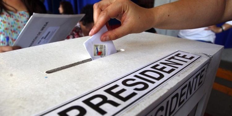 Iniciativa para regresar al voto obligatorio avanza en el Congreso