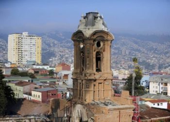 Firman convenio mandato para restaurar Iglesia San Francisco de Valparaíso: costará $7 mil millones