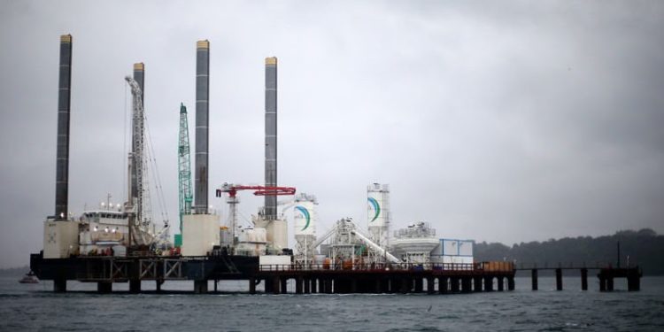 MOP amenaza con ir a la justicia por anuncio de suspensión de obras sobre el canal Chacao