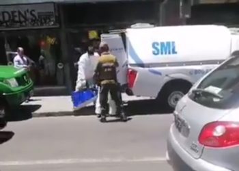 Encuentran dos cuerpos calcinados entre escombros de tienda Hites incendiada en Valparaíso