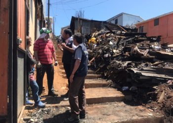 Esta tarde vence plazo para confeccionar Ficha Básica de Emergencia para afectados por incendio en Valparaíso