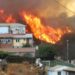 Cerca de 80 casas afectadas por incendio forestal en Cerro San Roque y Rocuant de Valparaíso
