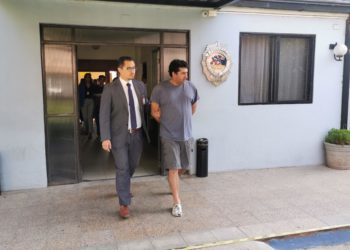 Detienen a siete personas por saqueo ocurrido ayer en tienda Family Shop de Valparaíso