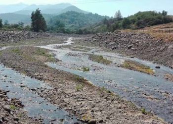 Senado rechaza consagrar el agua como bien de uso público en la Constitución
