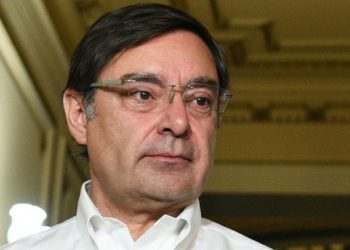 Suspendido intendente de Santiago, Felipe Guevara, será subrogado por Enrique Beltrán