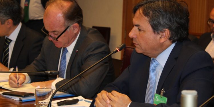 Alcalde de Quillota acusa «indolencia» del Gobierno tras nula respuesta a solicitud de intervenir río Aconcagua ante escasez hídrica