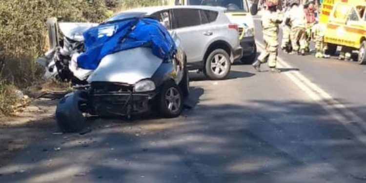 Tres personas fallecidas dejó violenta colisión de dos vehículos en Puchuncaví