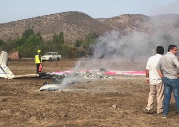 Avioneta estrellada en Colina dejó a sus dos ocupantes fallecidos