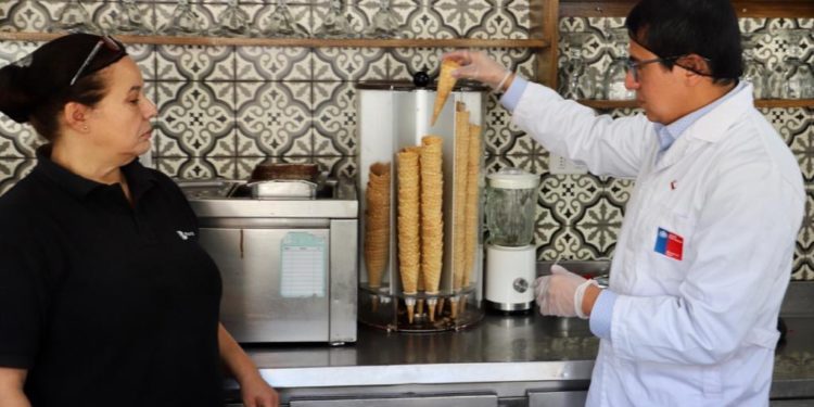 Llaman al autocuidado al momento de comprar helados para evitar problemas de salud