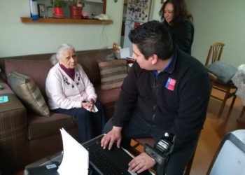 Región de Valparaíso: personas postradas o con movilidad reducida están entre prioridades para atención a domicilio del Registro Civil