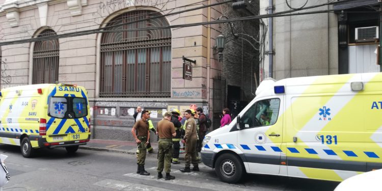 Ascensor Concepción de Valparaíso se desplomó con cuatro personas en su interior