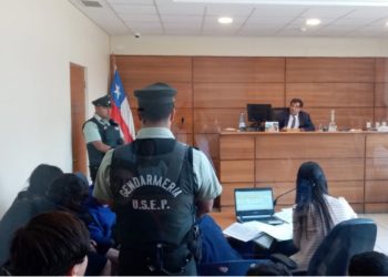 Con arraigo nacional y firma quincenal quedan cuatro detenidos por rayados en vagón de Metro Valparaíso