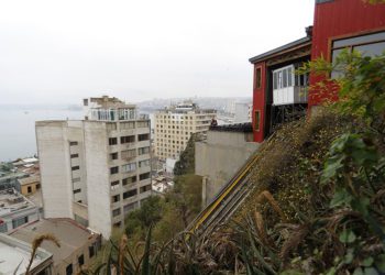 Cierran de forma preventiva los ascensores Espíritu Santo y Cordillera de Valparaíso