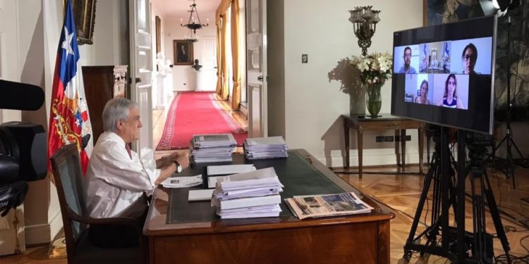 Presidente Sebastián Piñera promulga el proyecto de ley de teletrabajo en medio de avance del coronavirus