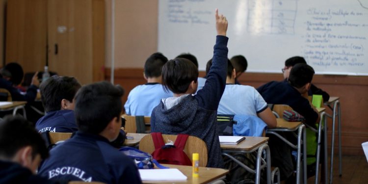 Suspensión de clases se amplía y estudiantes no volverán a las aulas en todo abril producto del coronavirus