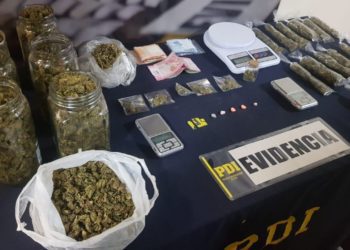 Detienen a pareja que vendía droga a través de internet