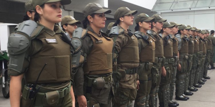 5 mil mujeres se esperan para marcha del 8 de marzo en Valparaíso y Carabineros reforzará seguridad con contingente femenino