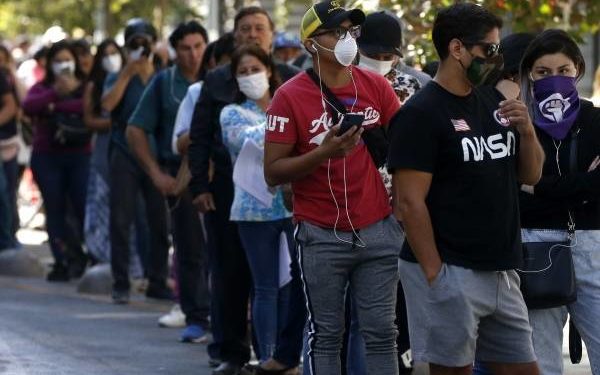 Presidente del PS exige al Gobierno revocar reciente dictamen de la Dirección del Trabajo por contingencia de Covid-19