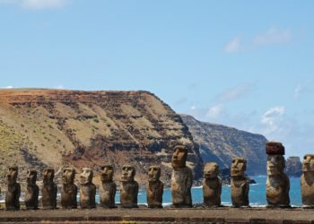 Piden al Presidente que se cancelen los vuelos comerciales a Isla de Pascua para prevenir contagios de Covid-19 en el pueblo Rapa Nui