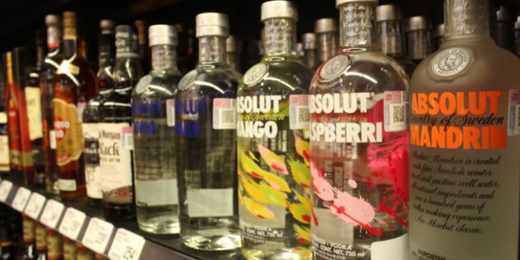 Municipalidad de Hijuelas prohíbe la venta de alcohol después de las 19:00 horas con la idea de frenar el avance del Covid-19