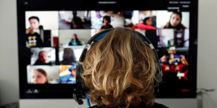 Alerta en planteles de educación superior de Valparaíso por ciberataques a plataforma Zoom