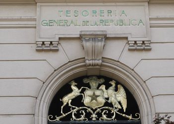 Cuestionan que la Tesorería General de la República retenga devolución de impuestos a beneficiados en medio de crisis sanitaria