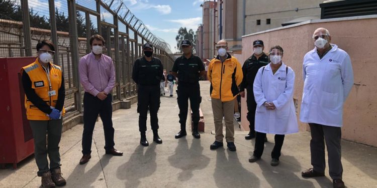 Cárcel de Valparaíso es inspeccionada por el INDH y el Colegio Médico para verificar medidas adoptadas para prevenir contagios de Covid-19