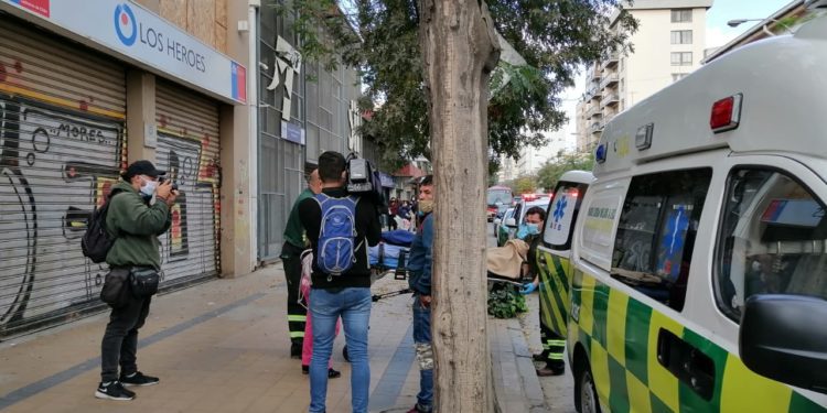 Guardia resulta herido en intento de asalto a sucursal de Caja Los Héroes en Viña del Mar
