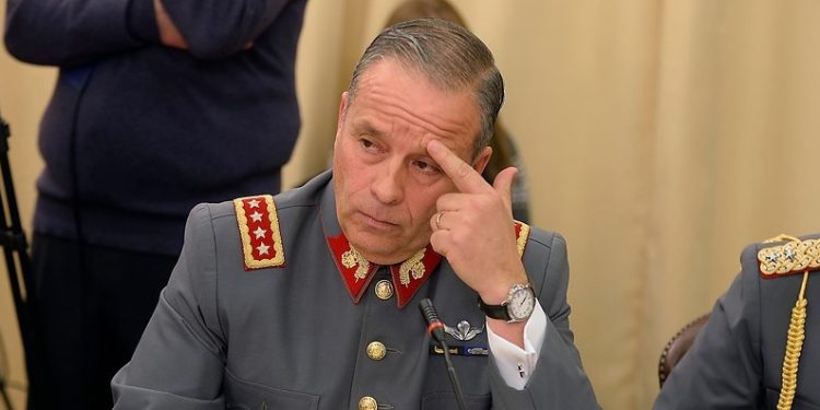 General Humberto Oviedo es procesado por segunda vez: ahora por fraude de $60 millones destinados a viajes oficiales