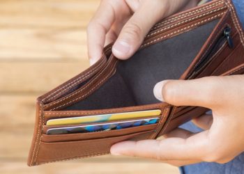 En Chile hay 304 mil morosos más que para el estallido social y la cesantía sube a 9% según estudios