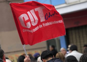CUT acusa que medidas del Gobierno por Covid-19 son abusivas con trabajadores y además benefician a las grandes empresas