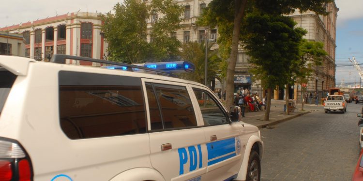 Falso carabinero es detenido por robo con violencia en Rodelillo