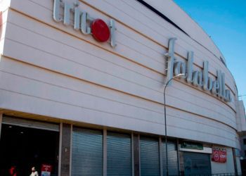Alcalde Viñambres pide a seremi de Salud verificar funcionamiento de multitienda Falabella en mall de Quilpué