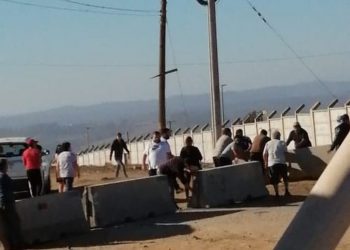 Desconocidos retiran barreras puestas por Vialidad para bloquear acceso por la parte alta de San Antonio