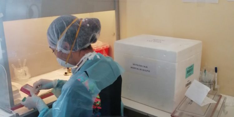 Laboratorio Clínico del Hospital de Quilpué es certificado por el ISP para procesar exámenes PCR
