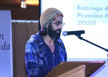 Esval presenta querella contra artista y activista medioambiental ganador del Premio Naitún