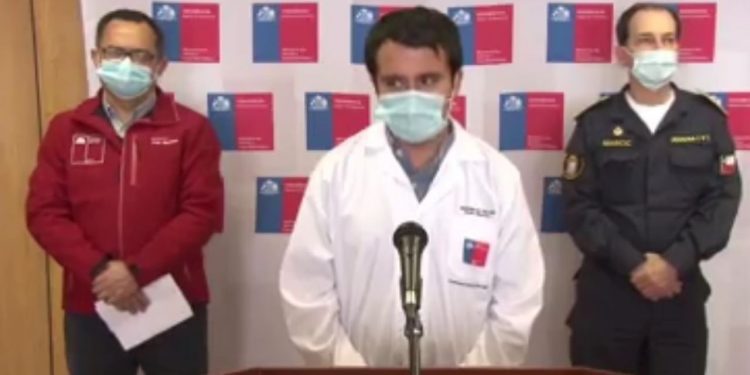 Seremi de Salud de Valparaíso está internado con crisis respiratoria y a la espera de resultado de examen por Covid-19