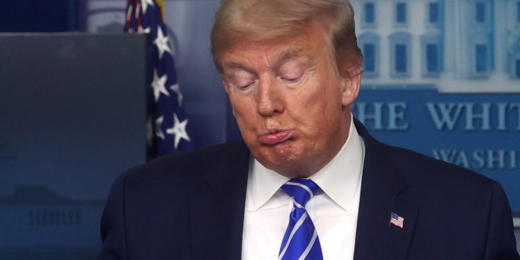 Irán emite orden de arresto contra el presidente estadounidense Donald Trump