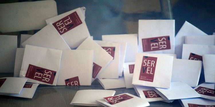 Presentarán ley corta para hacer una excepción al límite de reelección de autoridades y permitir la repostulación de alcaldes, concejales y consejeros regionales