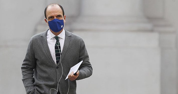 Ministro Monckeberg es oficiado por diputado Díaz debido a errores en sistema de postulación al IFE