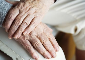 Conmemoran Día del “Buen Trato del Adulto Mayor” e instan a utilizar número telefónico dispuesto para denuncias