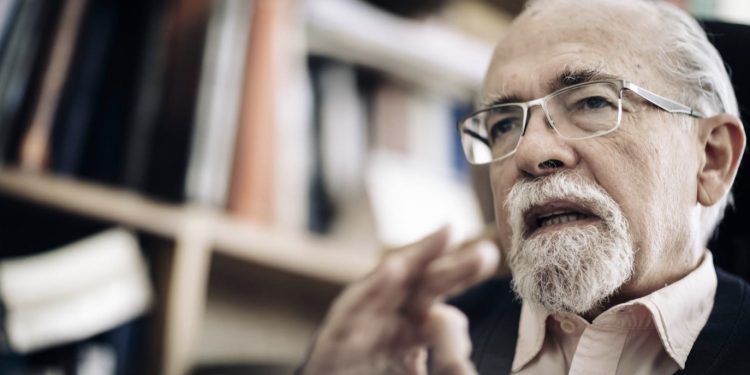 José Maza hace dura crítica a medidas del Gobierno para enfrentar la pandemia