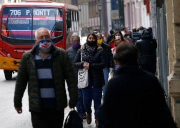 Diputado Díaz insta al Gobierno a mejorar apoyos económicos a comunas que cumplirán cuarentena ﻿