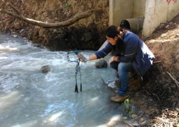 Estudio que evidencia mala calidad del agua de estero El Sauce de Valparaíso es liderado por investigadora de la UPLA
