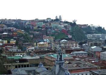 Estudio identifica zonas de alto riesgo de contagios de Covid-19 en Valparaíso