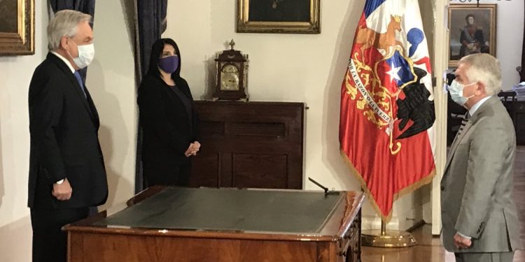 Ministro de Salud, Jaime Mañalich, deja su cargo para dar paso a Enrique Paris