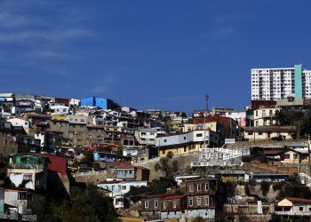 Investigadores de cuatro universidades del país critican medidas económicas del Gobierno para Valparaíso