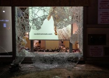 Saqueos se registran en la Quinta Avenida, la más emblemática de Nueva York